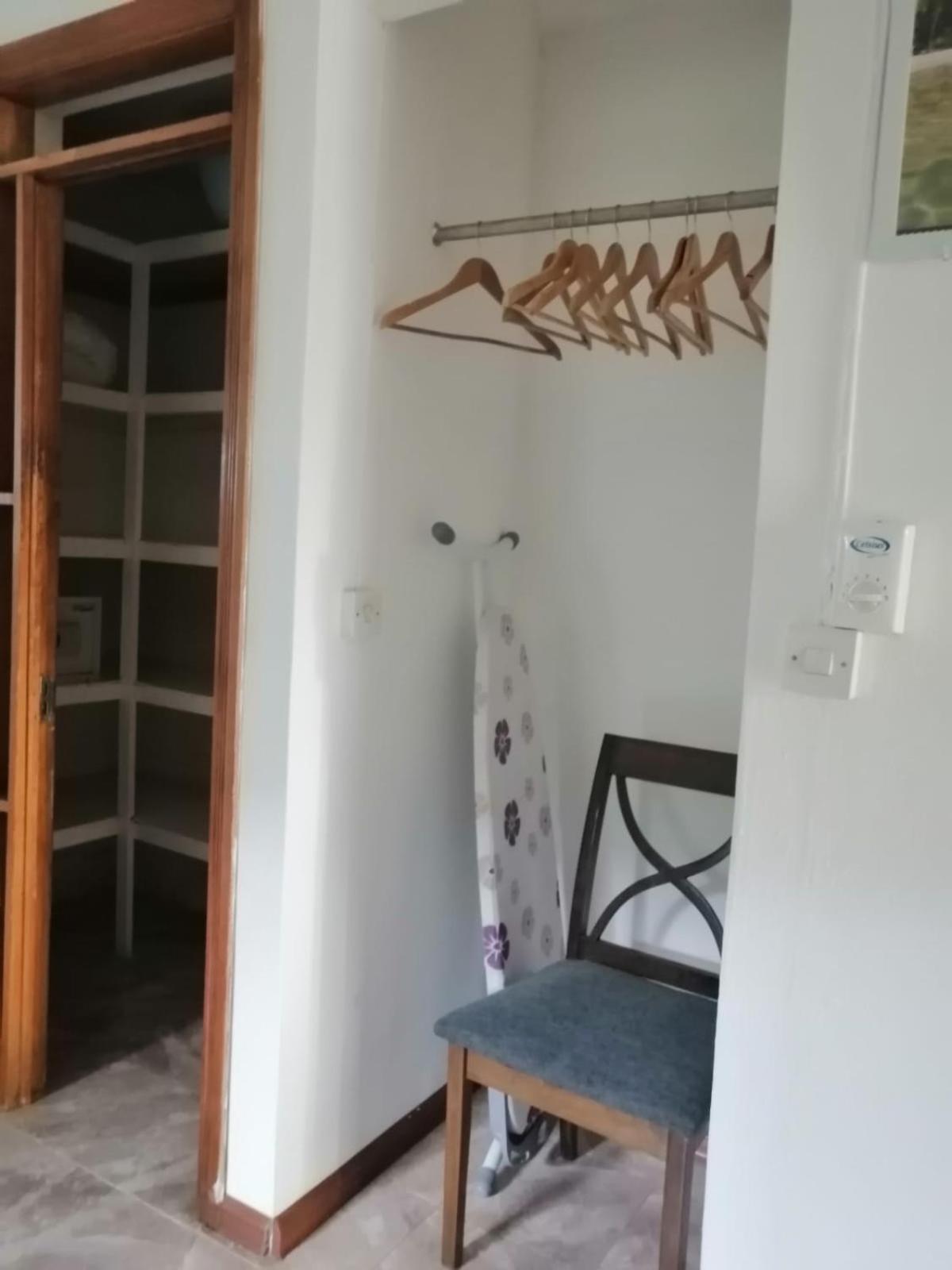 Koeuris Apartment La Gaulette Ruang foto